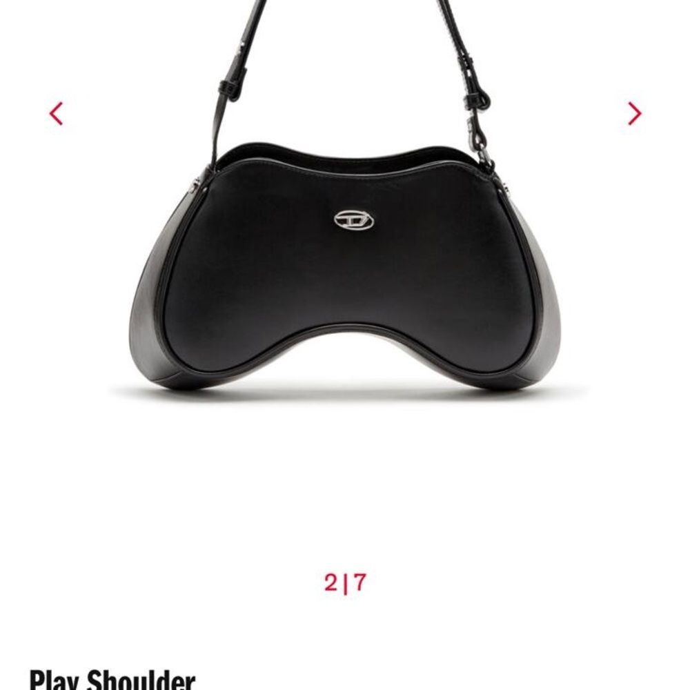 Play Shoulder Black Leather Shoulder Bag